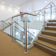 Handrails and balustrades: Onyx®
